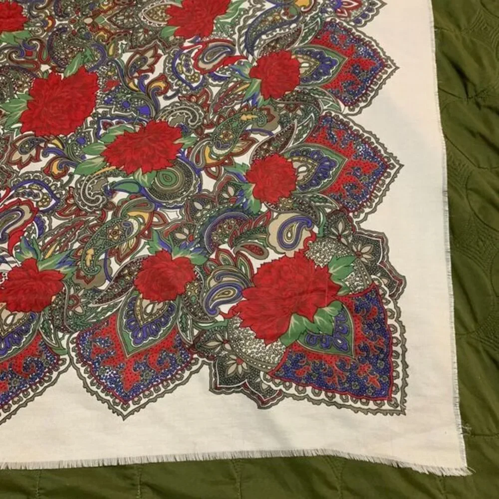 LAURA BORGHESE Square Scarf Wrap fringed‎ 88” x 88” Floral Rose Paisley Cottage